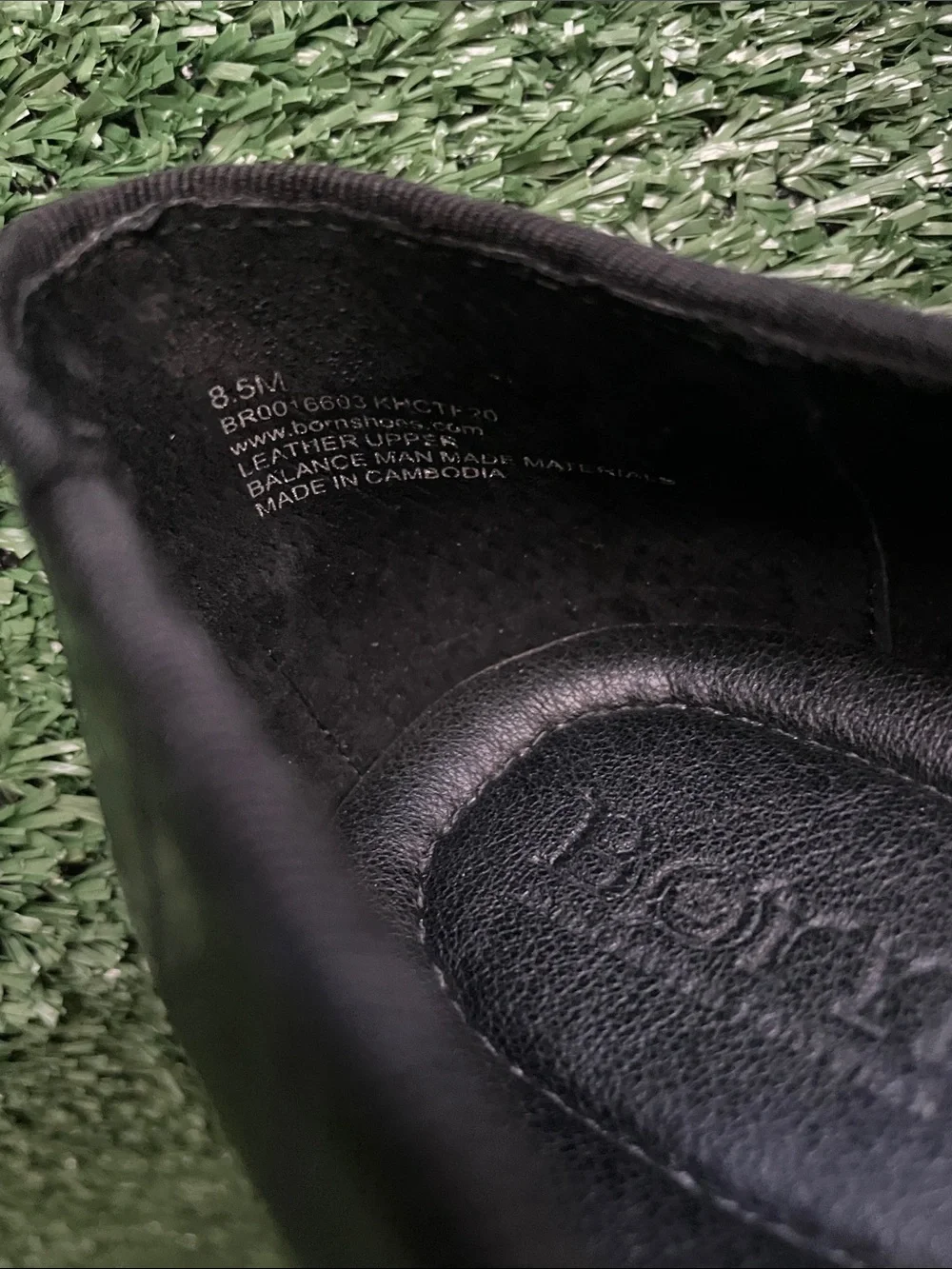 Born Black Loafers Flats Women’s size 8.5 Croc-Embossed Slip-On